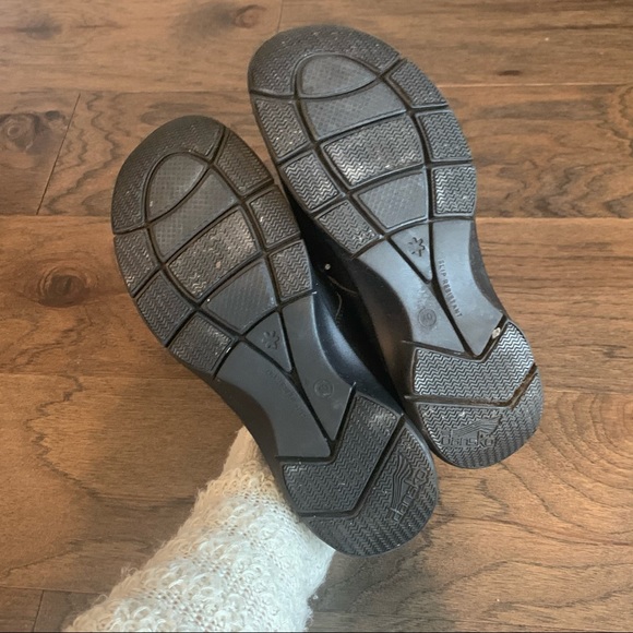 Dansko Elise Black Leather Oxford Work Shoes - Picture 10 of 11